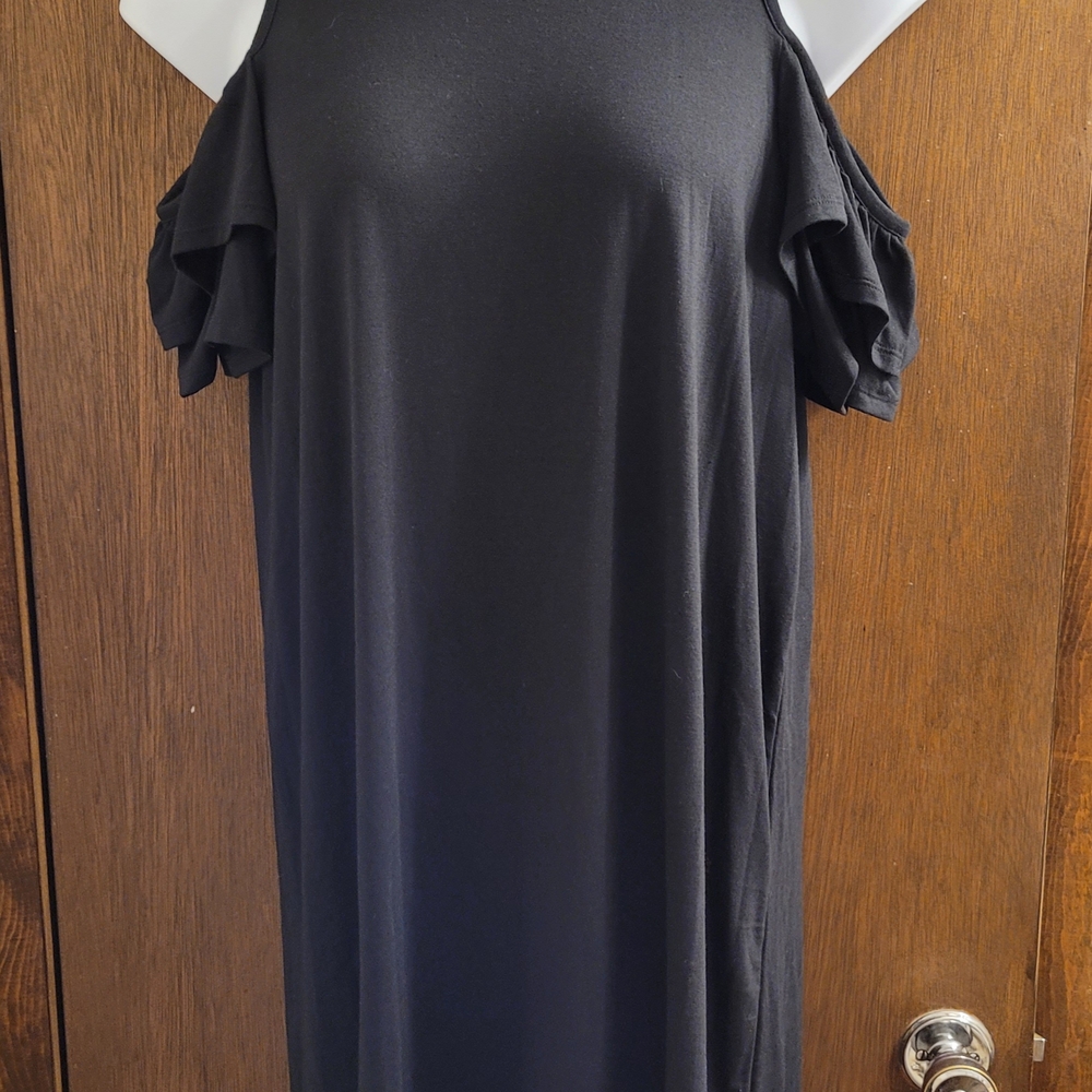 Women's Just Be T Shirt Dress With‎ Ruffle Cold Shoulder Black Midi  Size Large